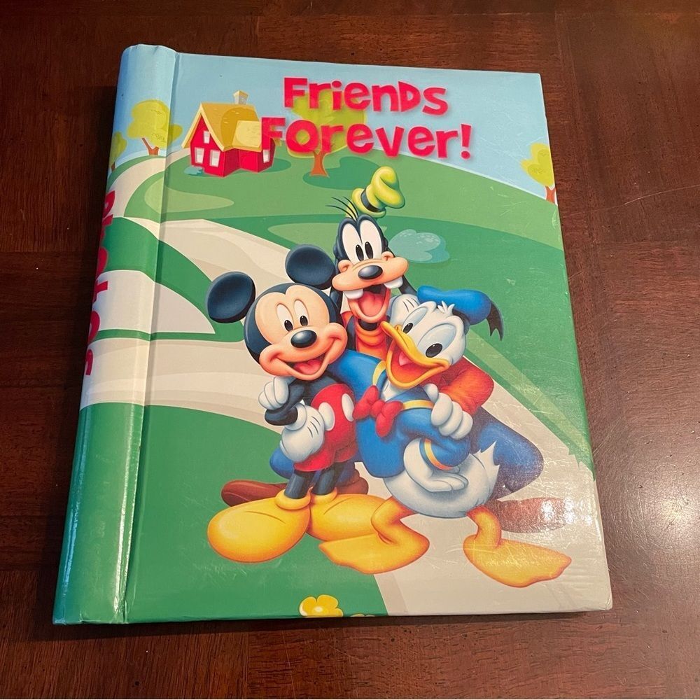 Disney "Friends Forever!" Photo Album 32 4 x 6 Photos Mickey Donald Goofy